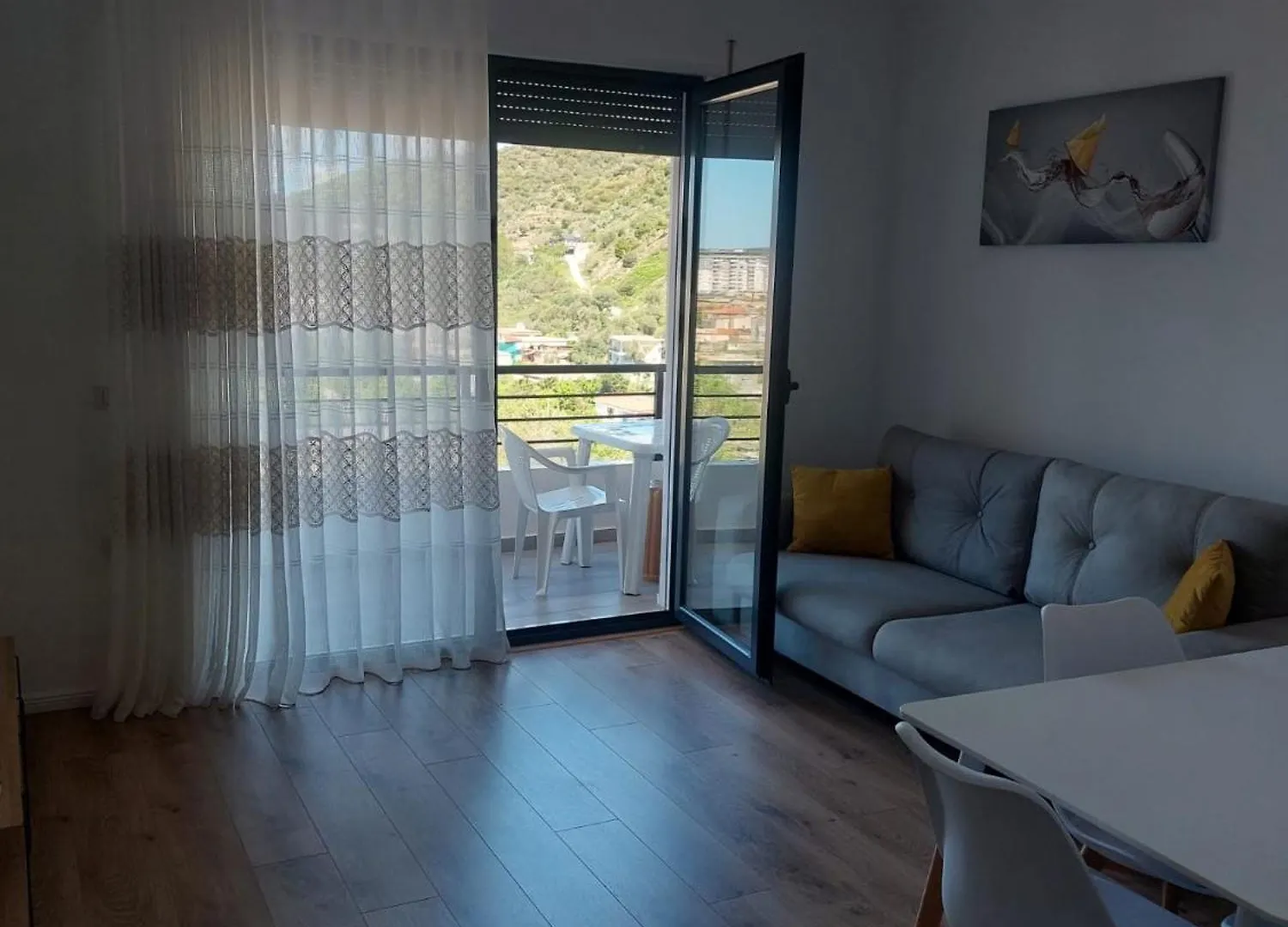 Apartment Lungomare Vlore 2A