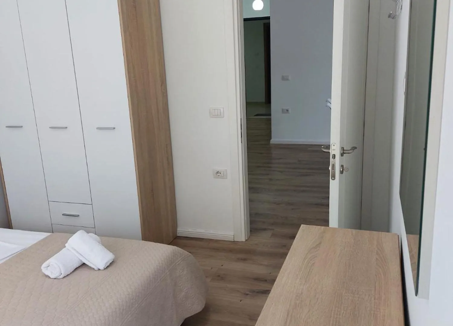 Apartment Lungomare Vlore 2A