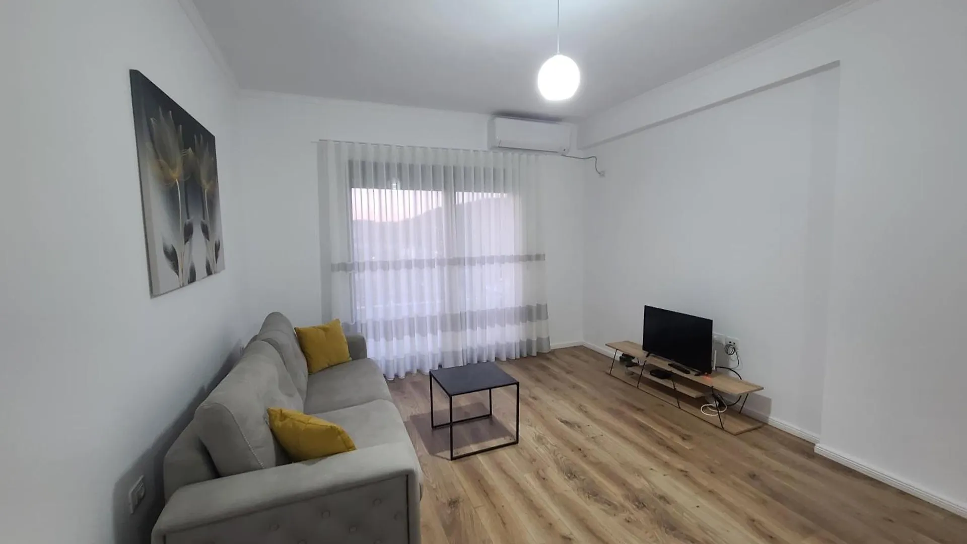 Apartment Lungomare Vlore 2A