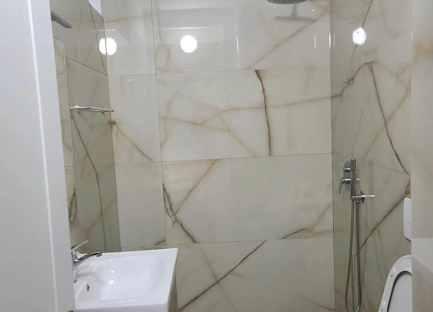 Apartment Lungomare Vlore 2A
