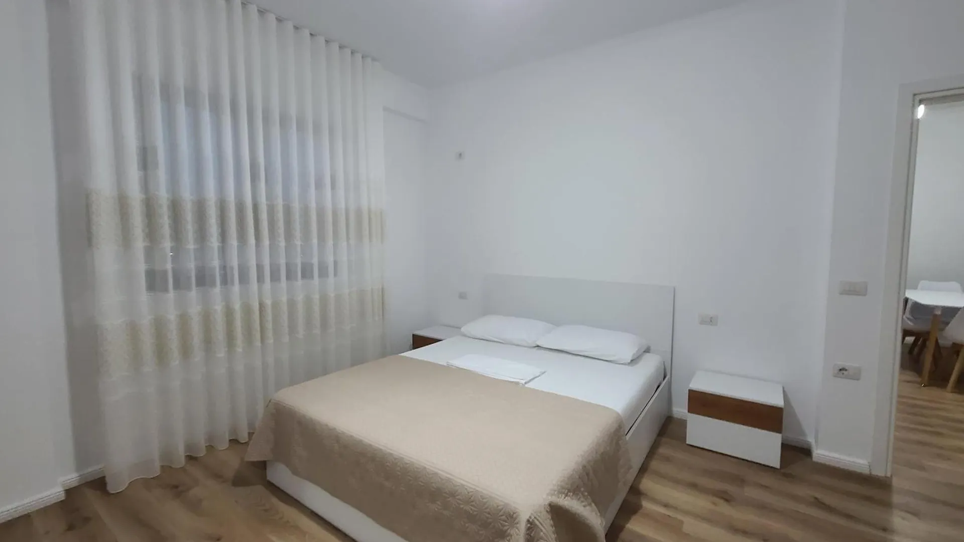 Apartment Lungomare Vlore 2A